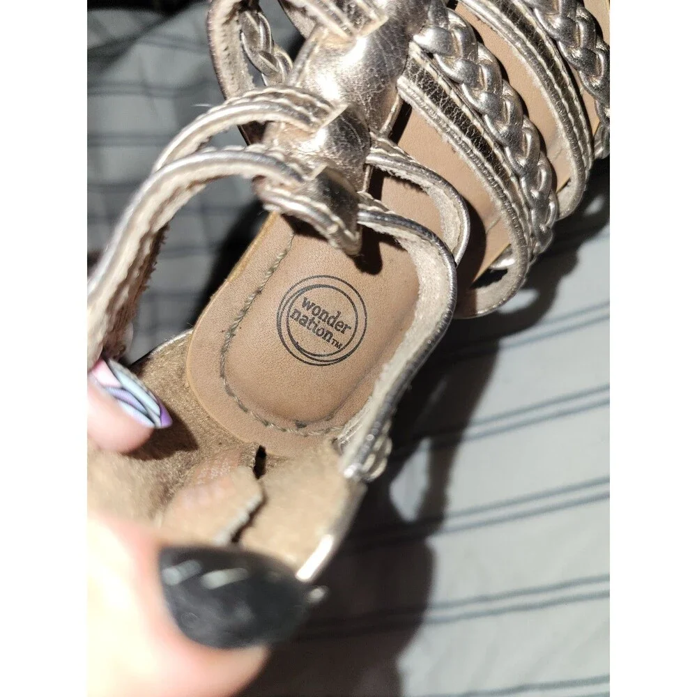 Wonder Nation sandals
